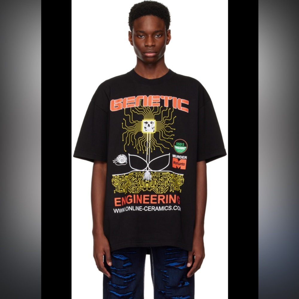 Online Ceramics GMO T-Shirt Unisex